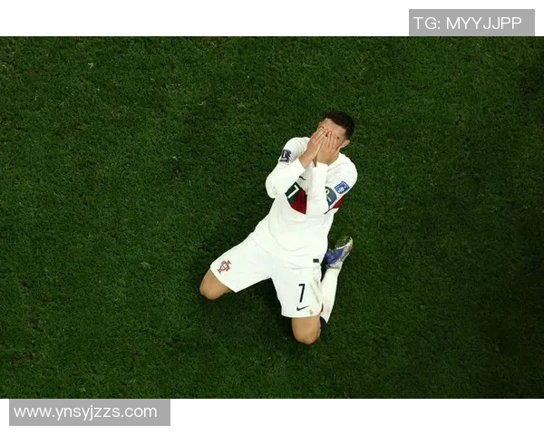 C罗失望暴怒+直接离场!3年率队13次冲冠全失利 年薪2亿欧体坛第1